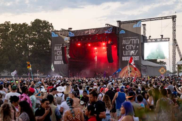 Enjoy Live Music At Zilker Park