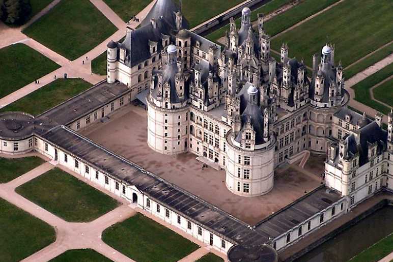 Estate De Chambord